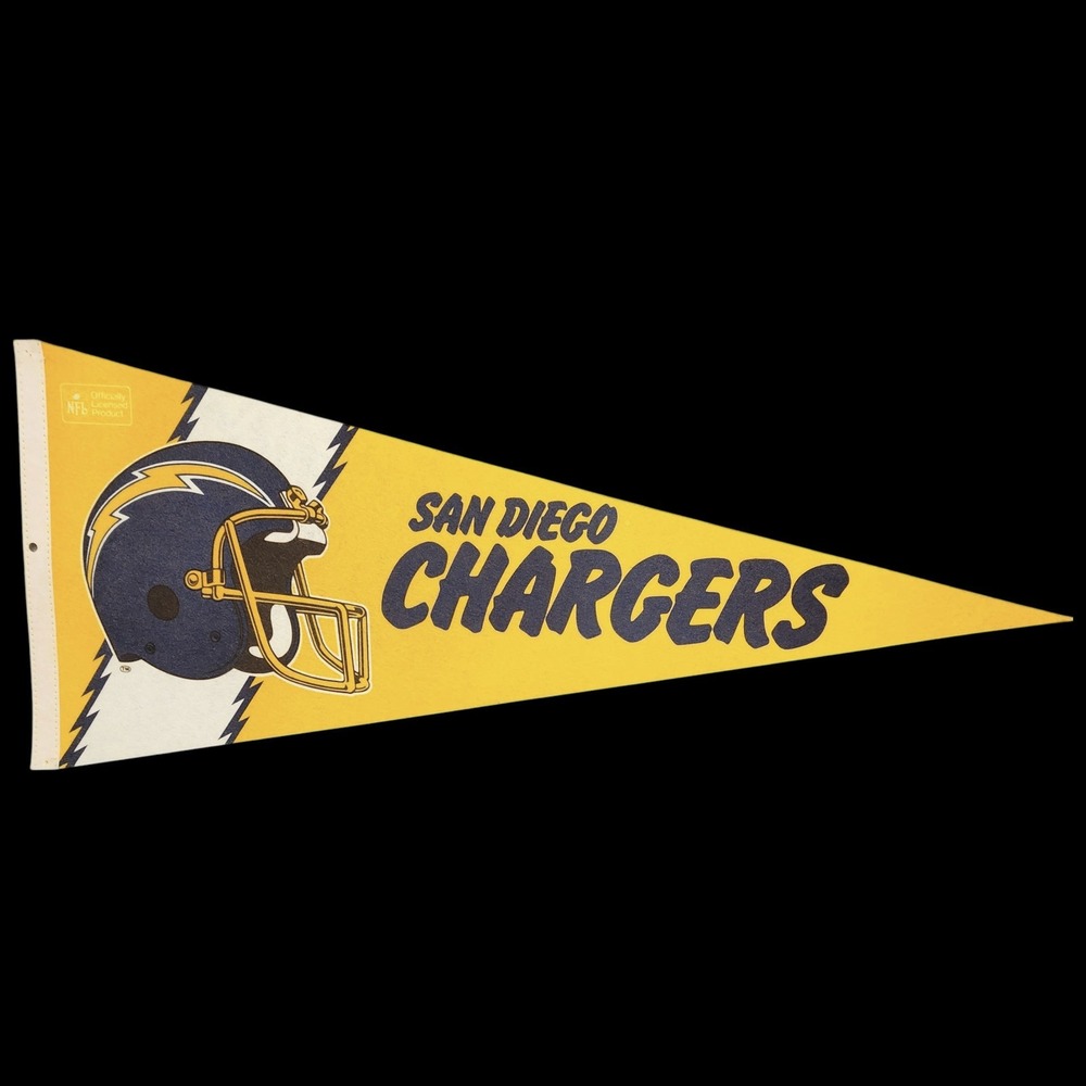 Vintage San Diego Chargers NFL Felt Pennant 29"‎ Official Licensed PLEASE READ